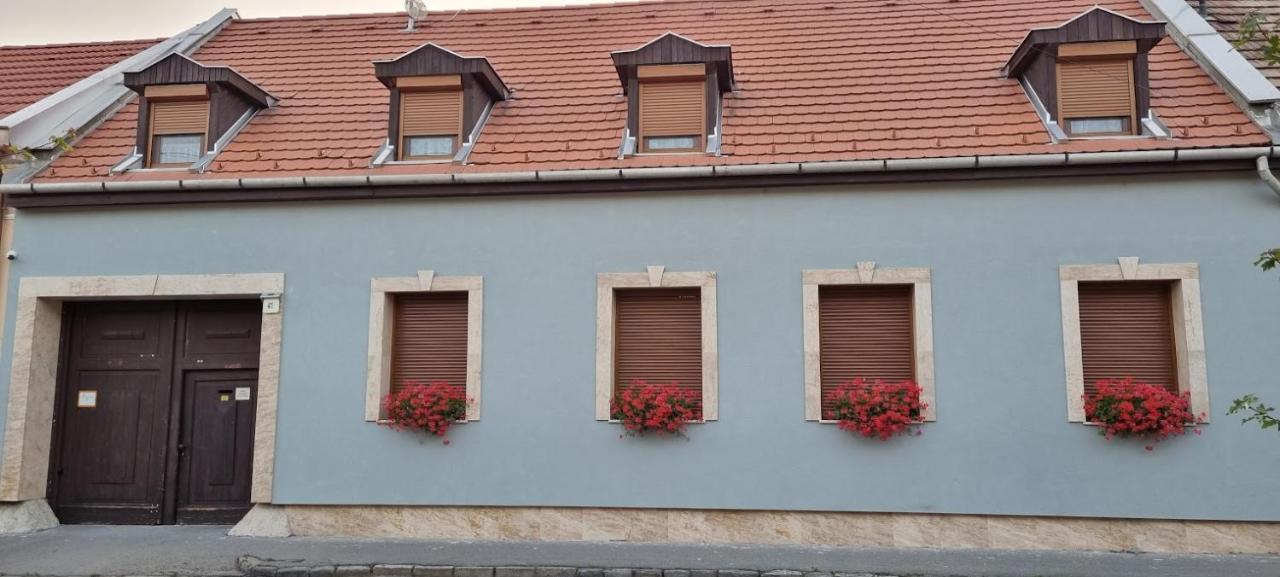 Székely Vendégház Hotel Esztergom Exterior foto